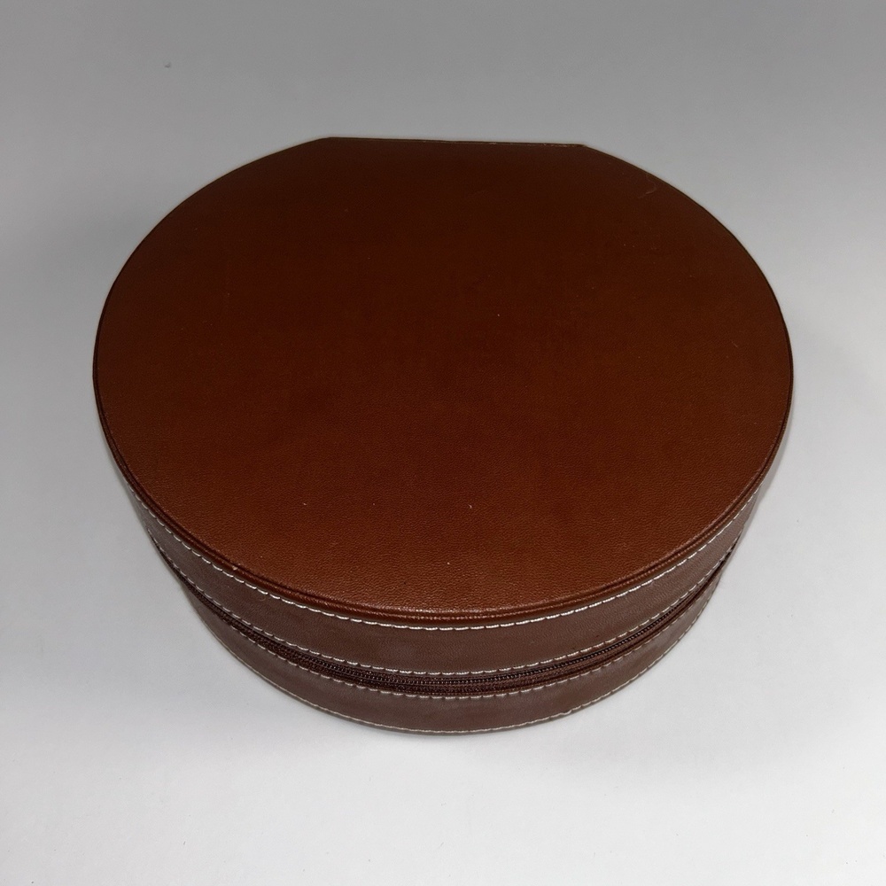PreZerve Traveling Leather Look  Zip Up Jewelry Case, Multi‎ Sections, Hard Case - Picture 2 of 7